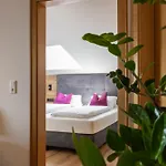Haus Silvia 公寓
